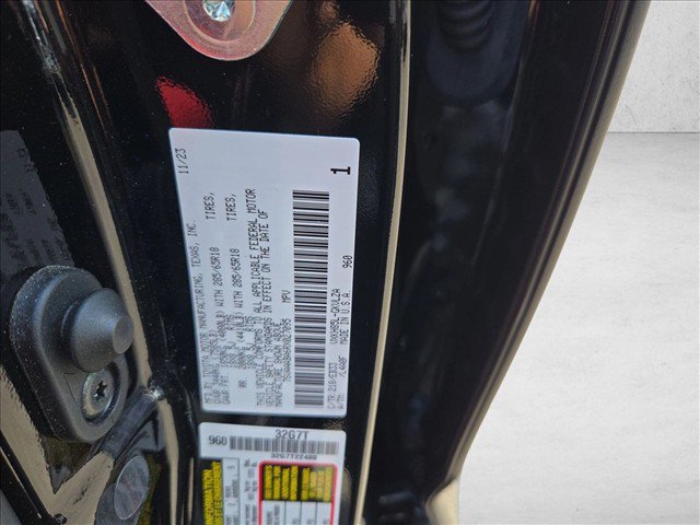 Used 2024 Toyota Sequoia TRD Pro AWD/4WD image 22