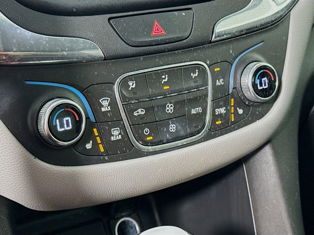 Used 2020 Chevrolet Equinox LT FWD image 21