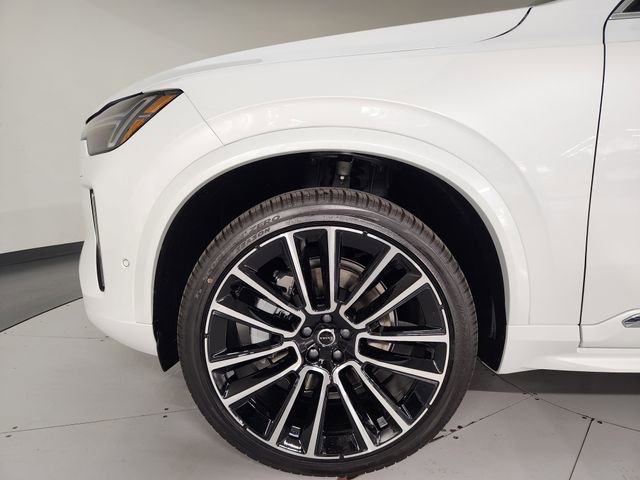 New 2026 Volvo XC90 B6 Plus w/ Protection Package Premier image 11