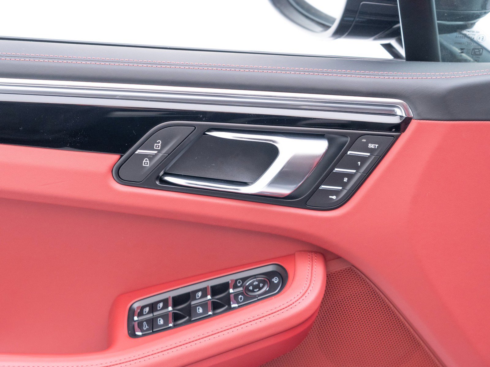 New 2026 Porsche Macan S image 23