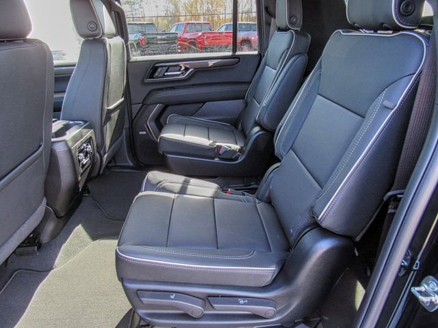 New 2026 GMC Yukon XL Elevation image 16