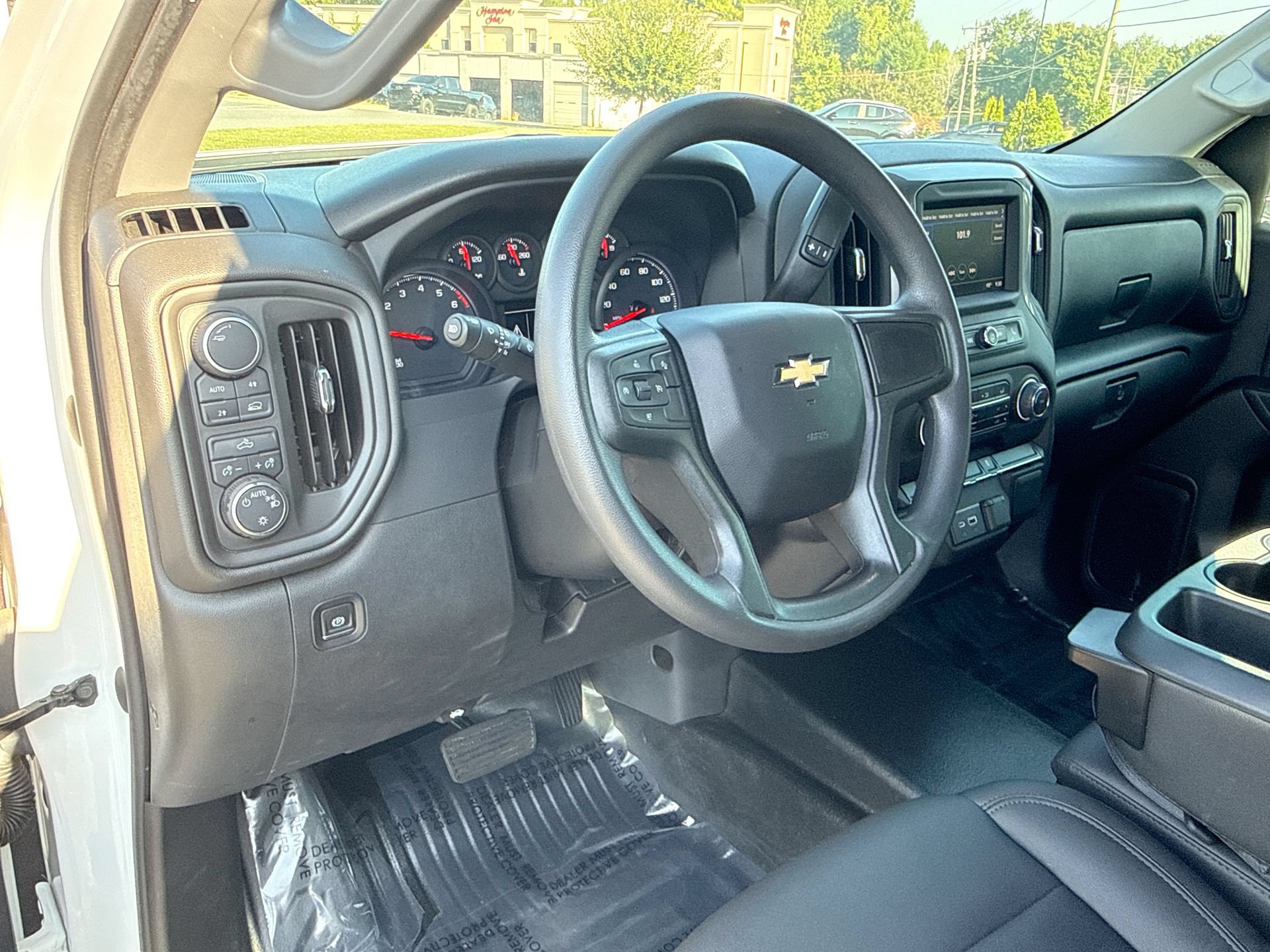Used 2022 Chevrolet Silverado 1500 W/T w/ WT Value Package AWD/4WD image 34
