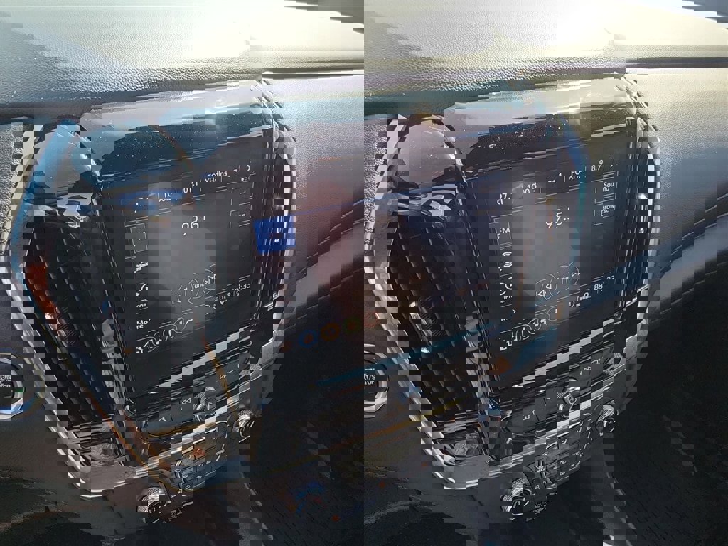 Used 2023 Chevrolet Traverse LT image 12