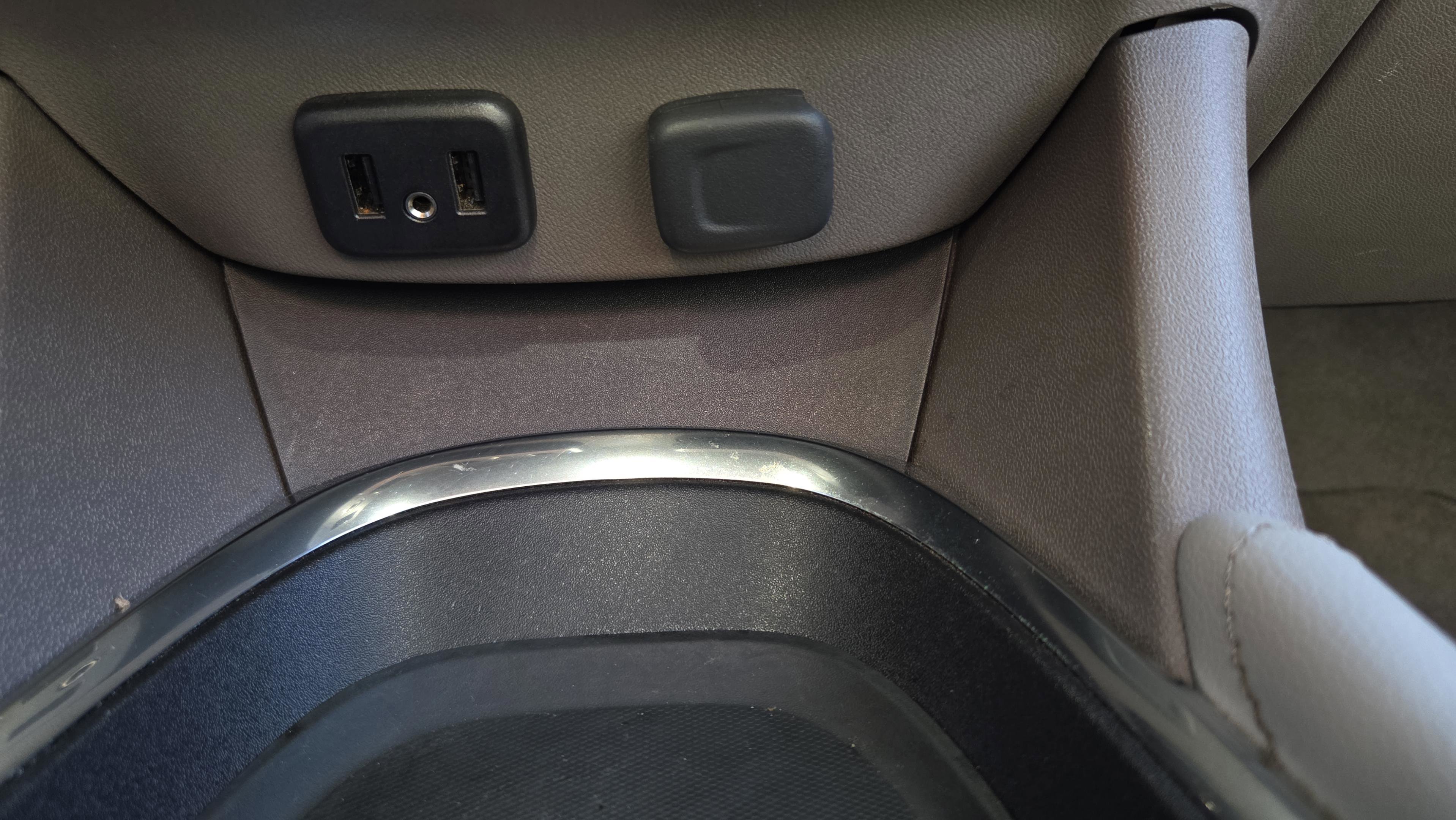 Used 2017 Chevrolet Malibu LT w/ Leather Package image 25