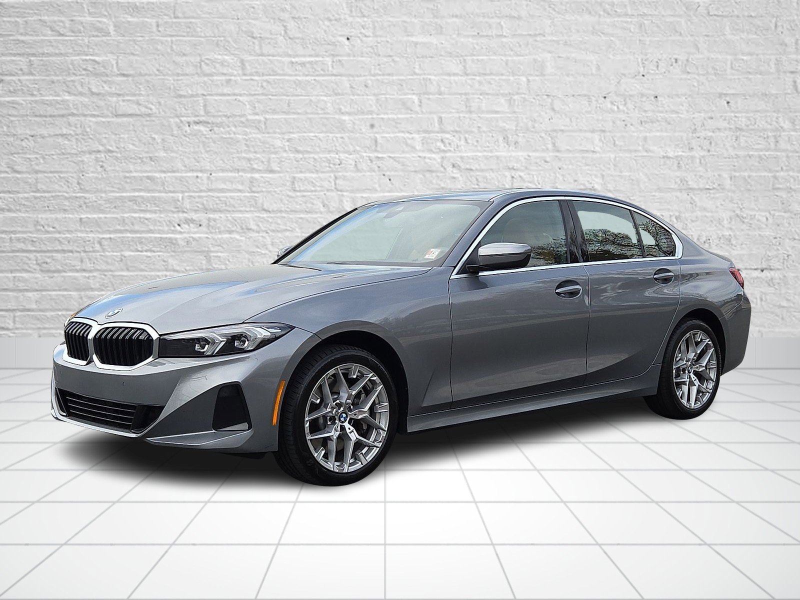Used 2025 BMW 330i xDrive Sedan w/ Premium Package AWD/4WD image 3