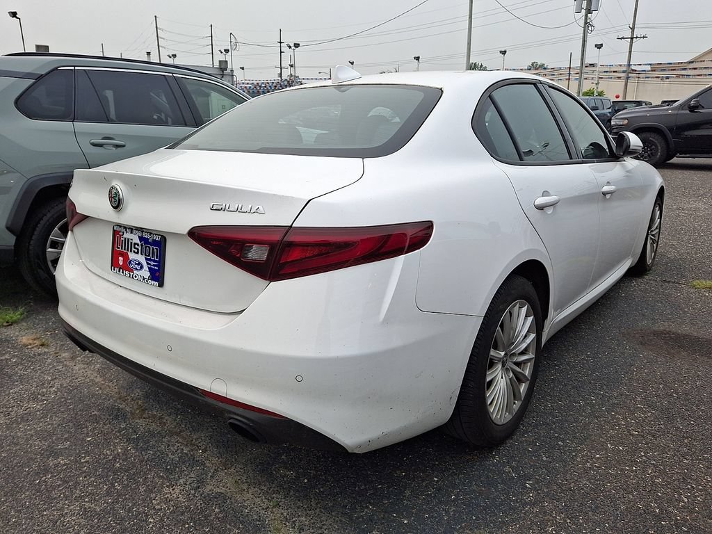 Used 2022 Alfa Romeo Giulia Sprint AWD/4WD image 4