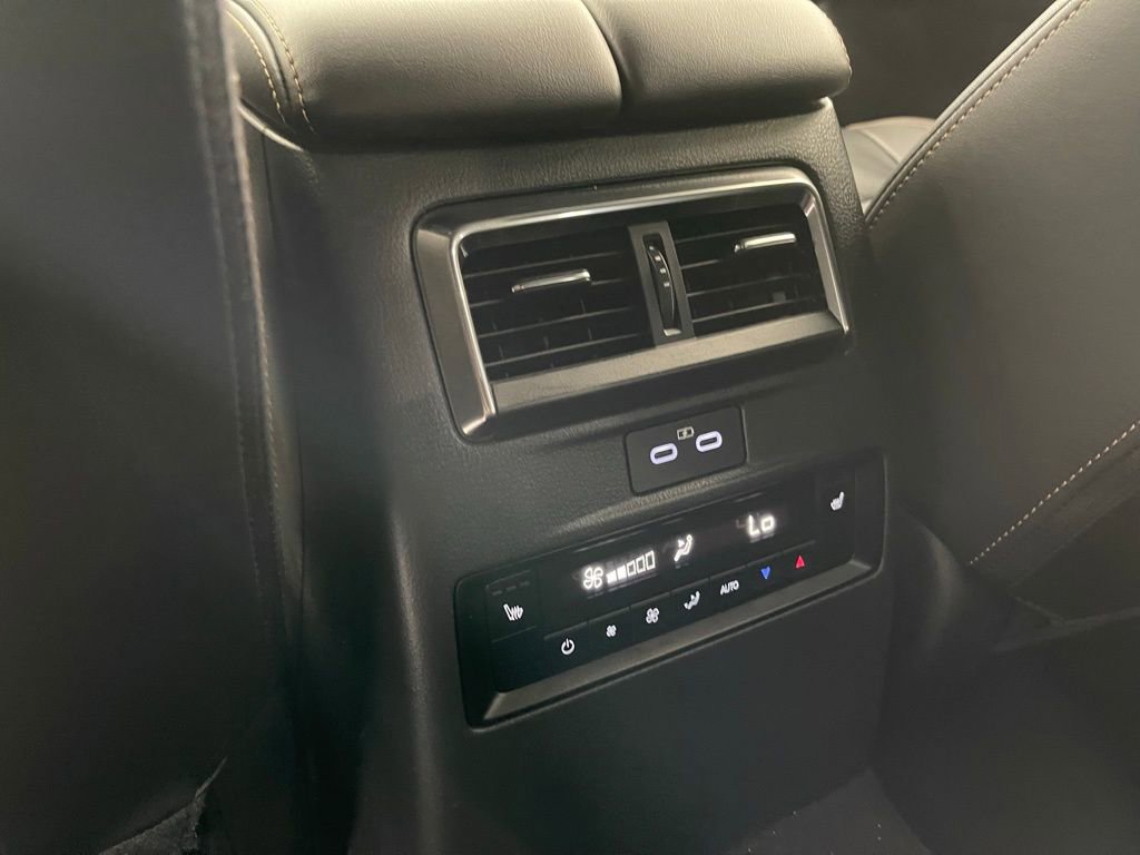 Used 2025 MAZDA CX-90 3.3 Turbo S w/ Premium Package image 30