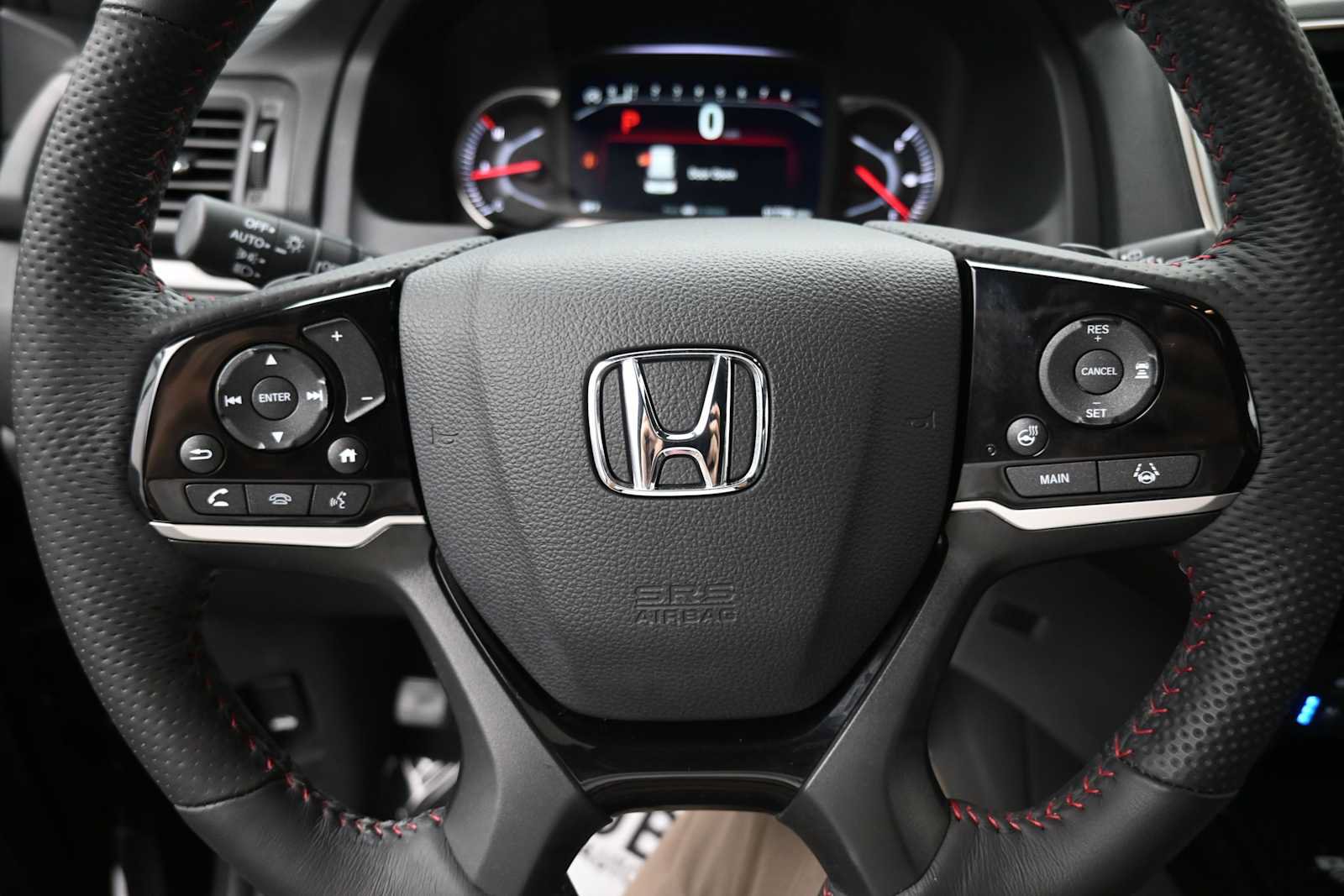 Used 2024 Honda Passport Black Edition image 6