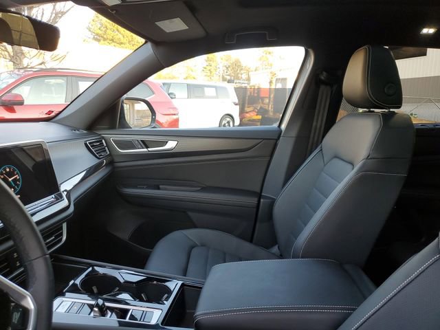 Certified 2026 Volkswagen Atlas Cross Sport SEL R-Line image 18