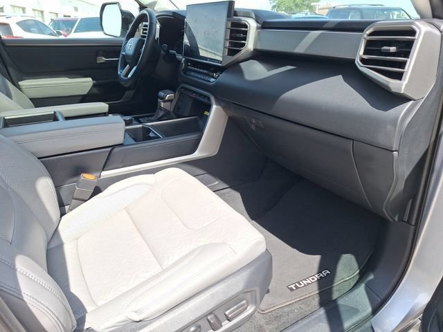 Used 2023 Toyota Tundra Limited AWD/4WD image 33