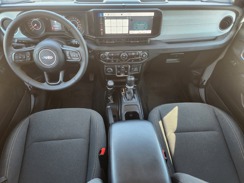 Used 2024 Jeep Wrangler Unlimited Sport AWD/4WD image 5