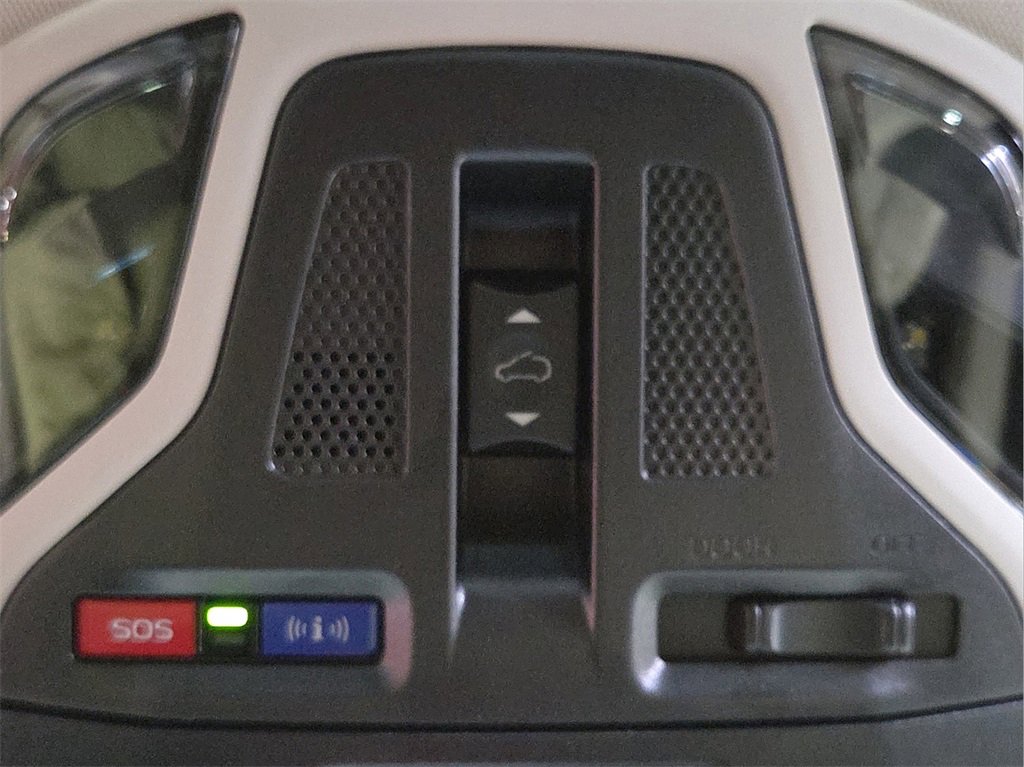 Used 2025 Subaru Outback Limited image 16