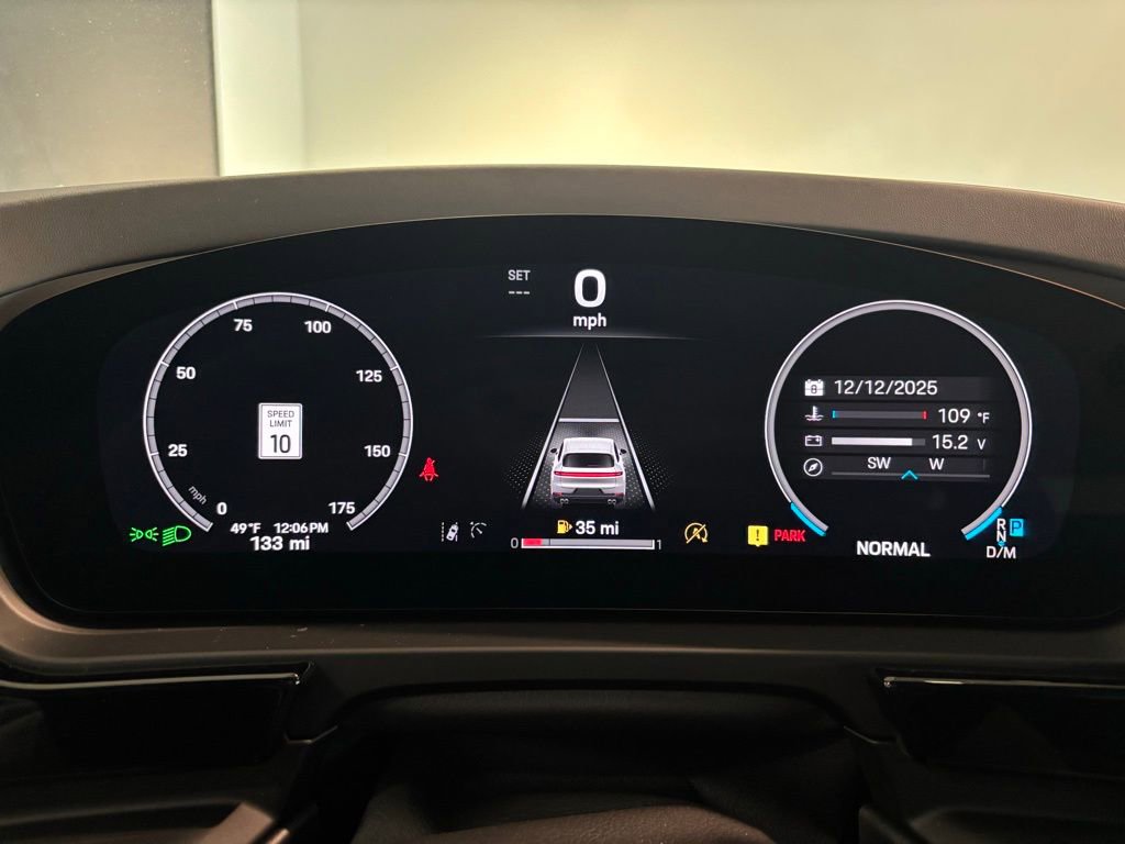 Certified 2025 Porsche Cayenne AWD/4WD image 21