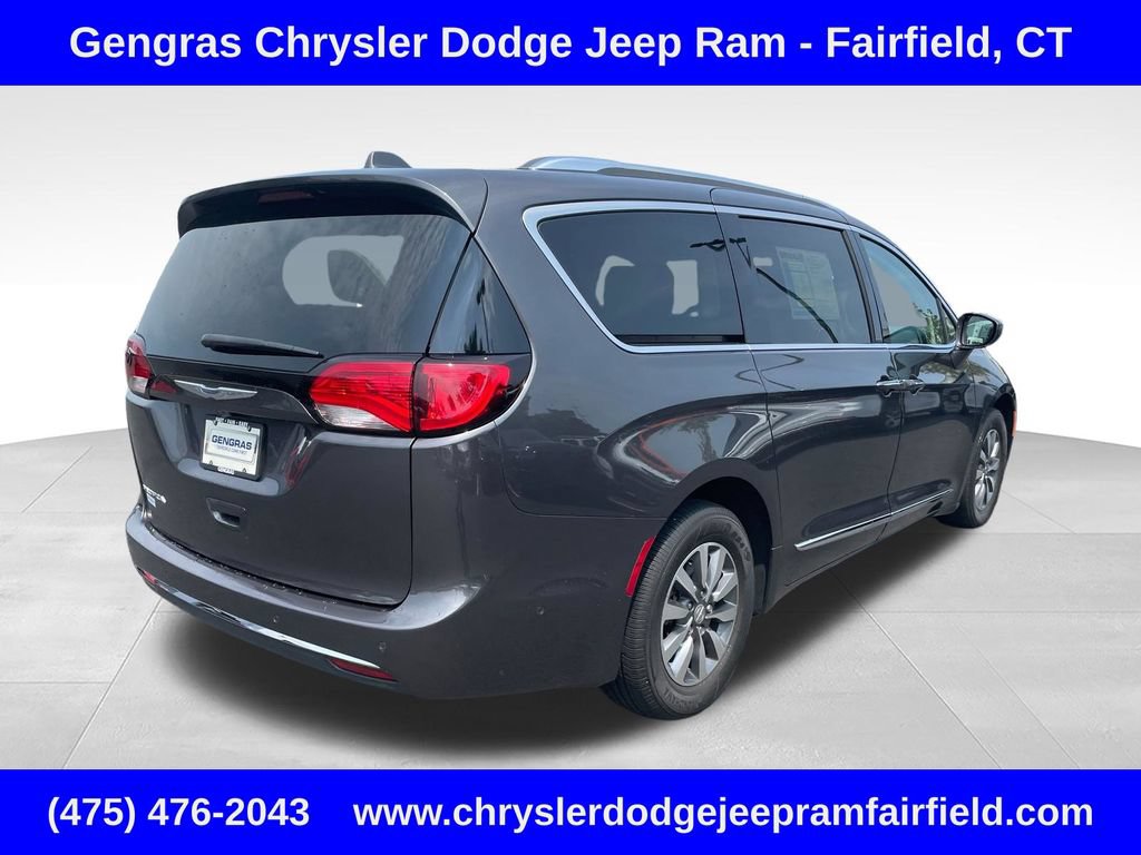 Used 2020 Chrysler Pacifica Touring-L Plus FWD image 7