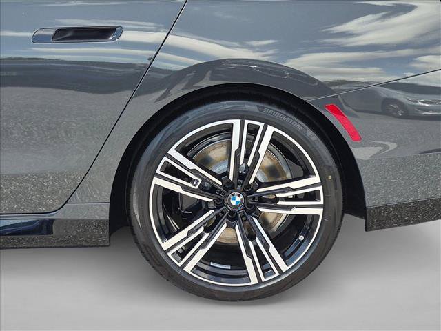 New 2026 BMW 740i xDrive AWD/4WD image 9