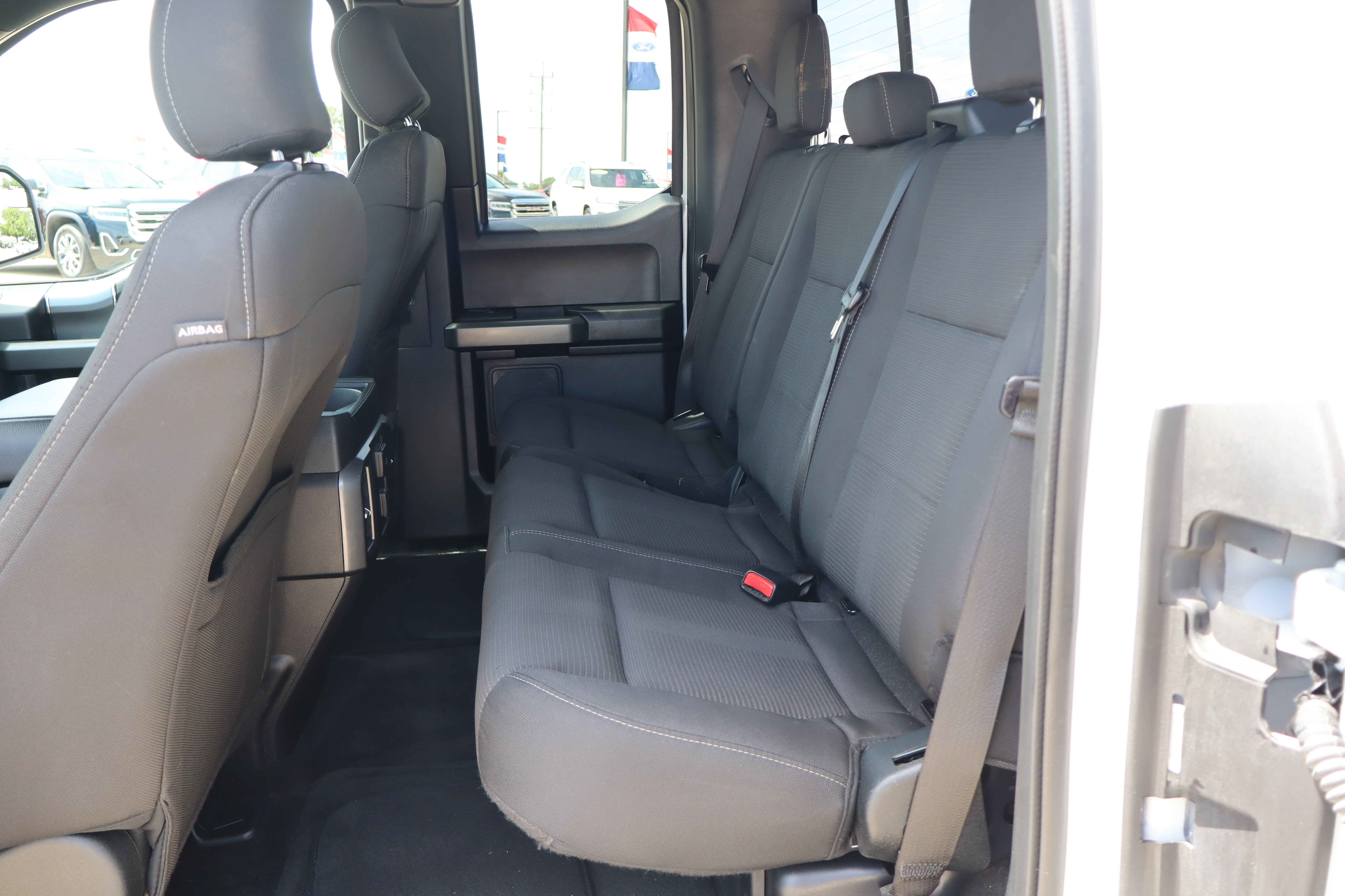 Used 2016 Ford F150 XLT w/ Equipment Group 302A Luxury AWD/4WD image 10