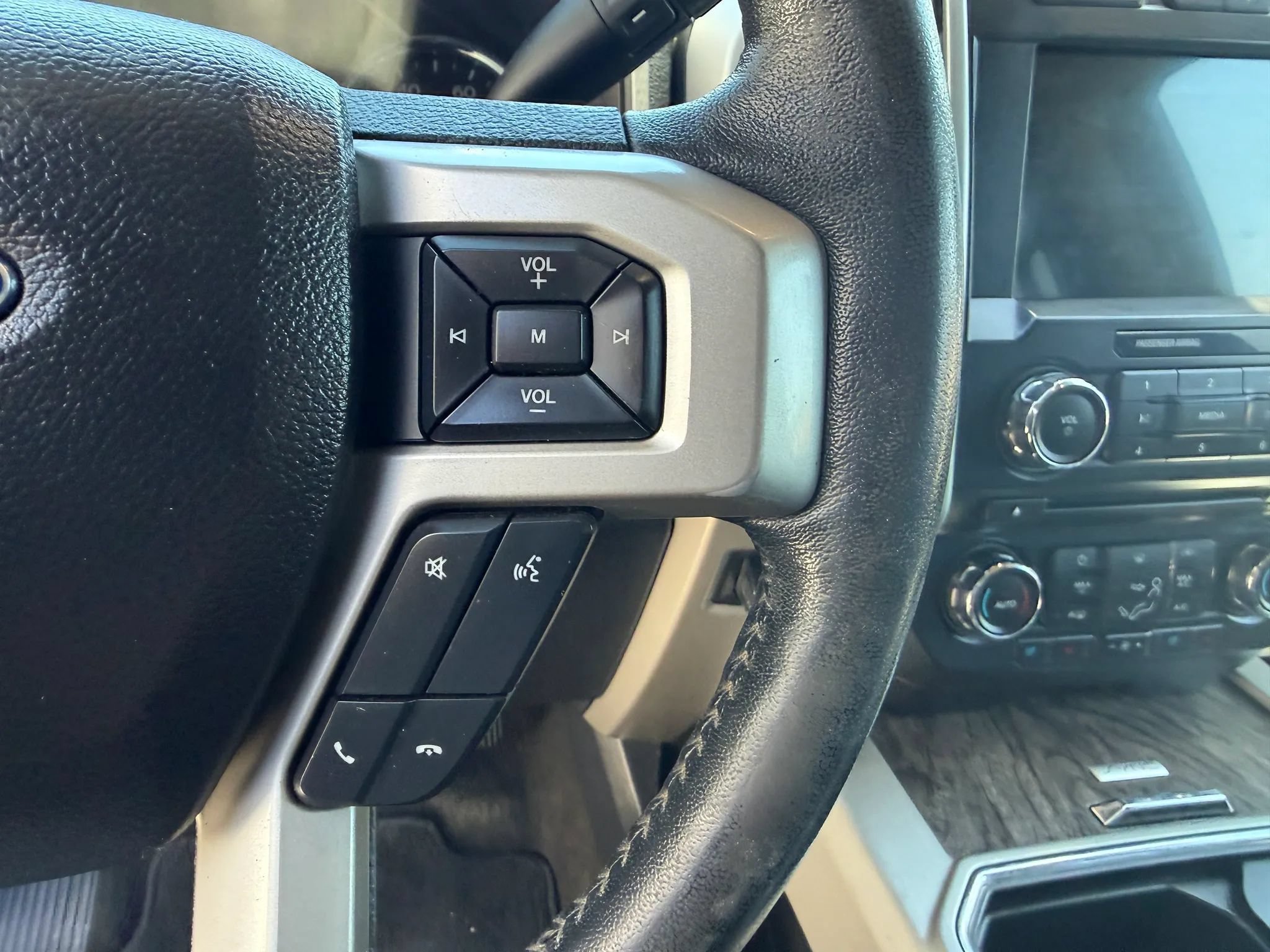 Used 2017 Ford F250 Lariat w/ Chrome Package AWD/4WD image 23
