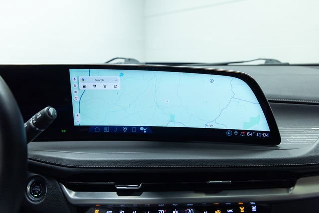 Used 2025 Cadillac XT4 Premium Luxury image 16