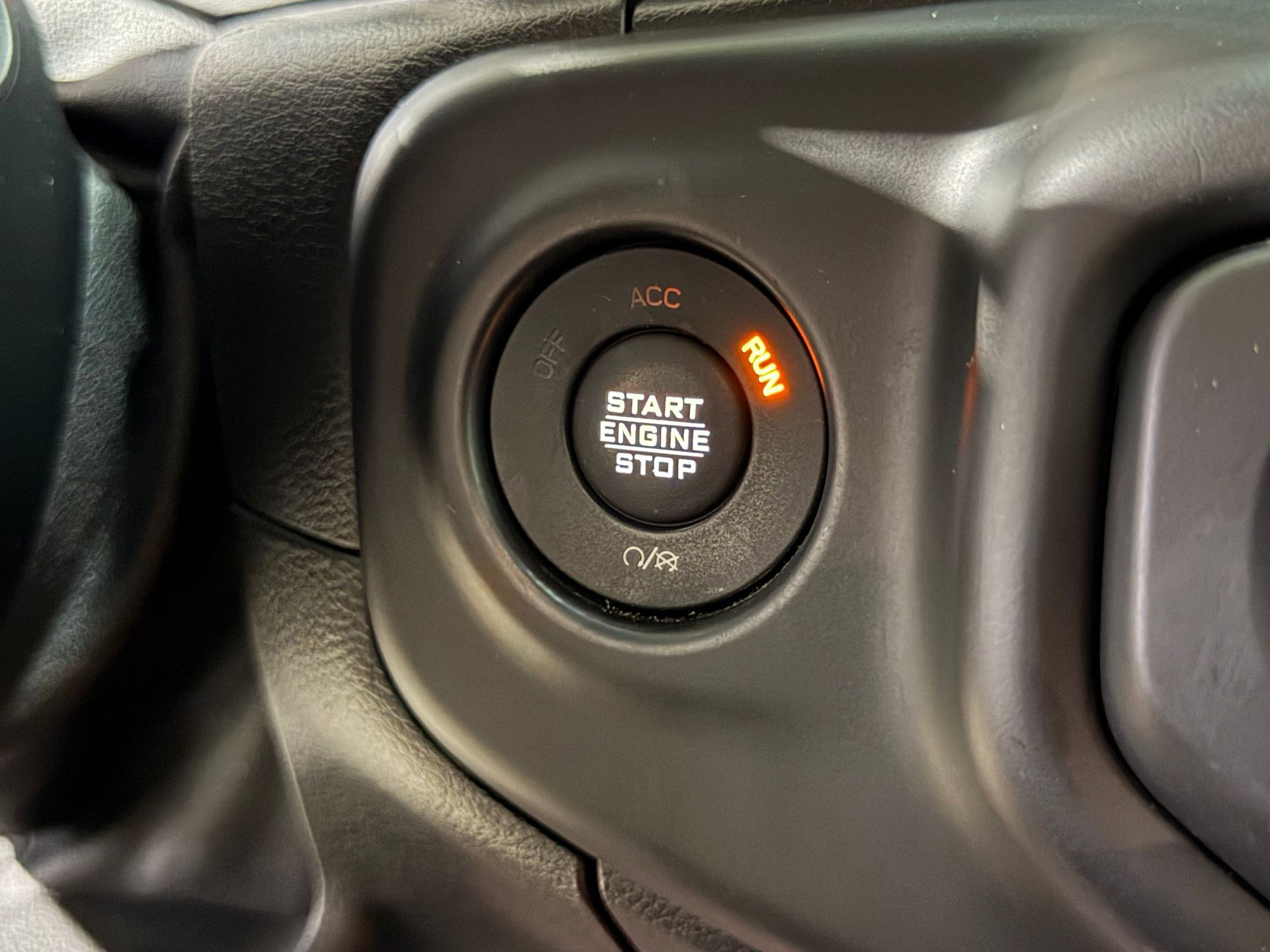 Used 2018 Jeep Wrangler Unlimited Sport S AWD/4WD image 28