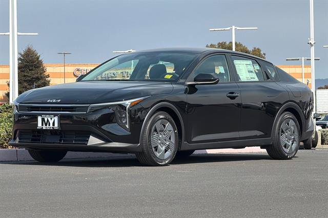 New 2026 Kia K4 FWD image 8