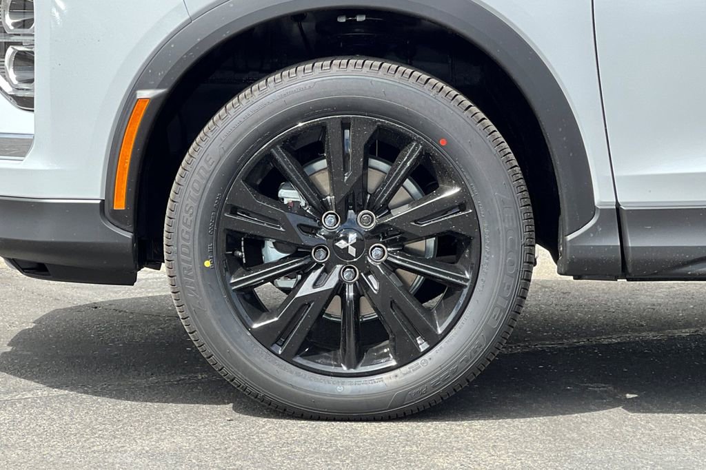 New 2026 Mitsubishi Eclipse Cross AWD image 25