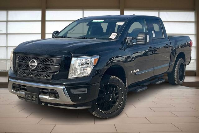 Used 2024 Nissan Titan SV w/ SV Convenience Package