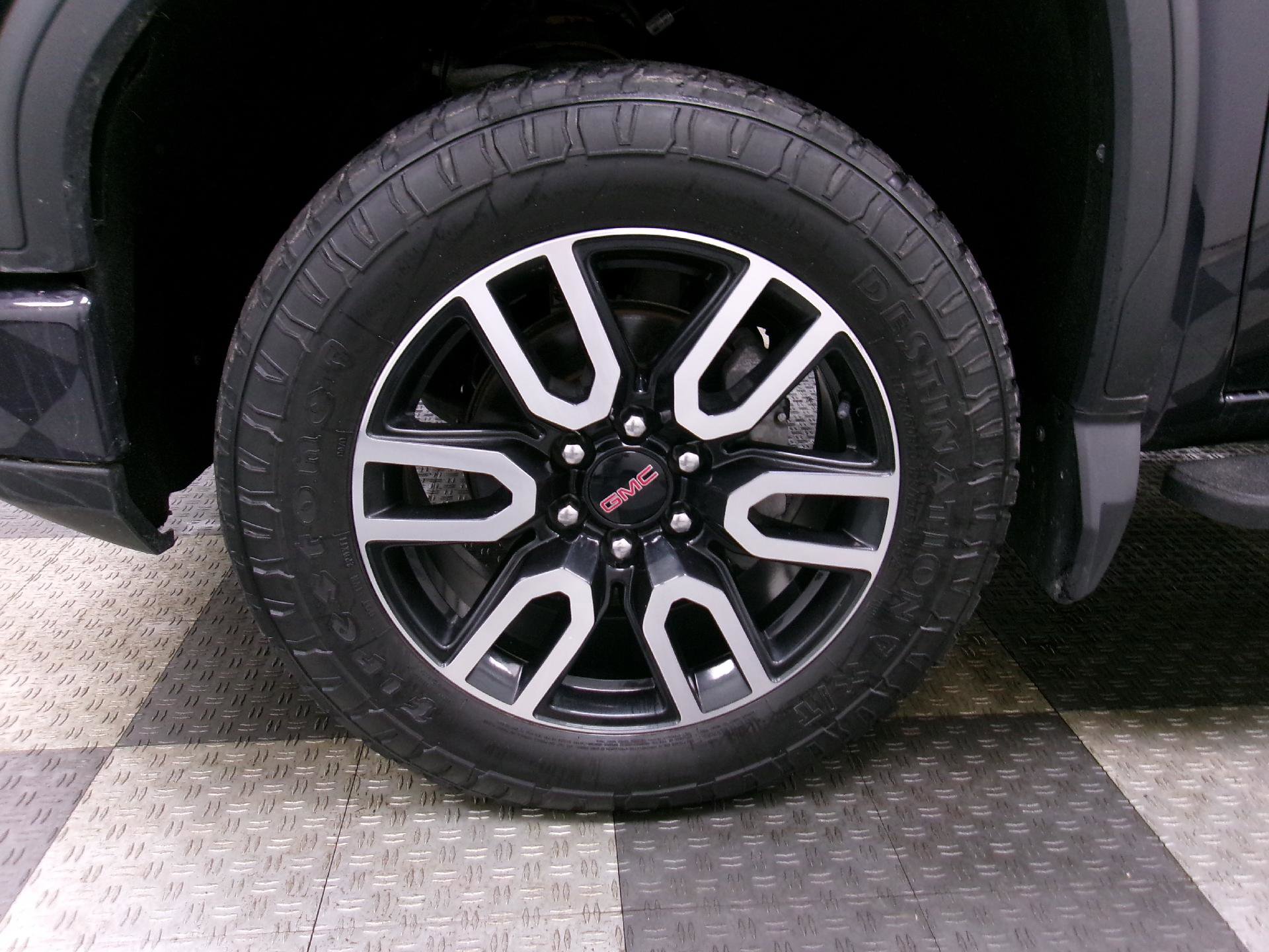 Used 2022 GMC Sierra 1500 AT4 w/ Sierra Safety Plus Package image 16