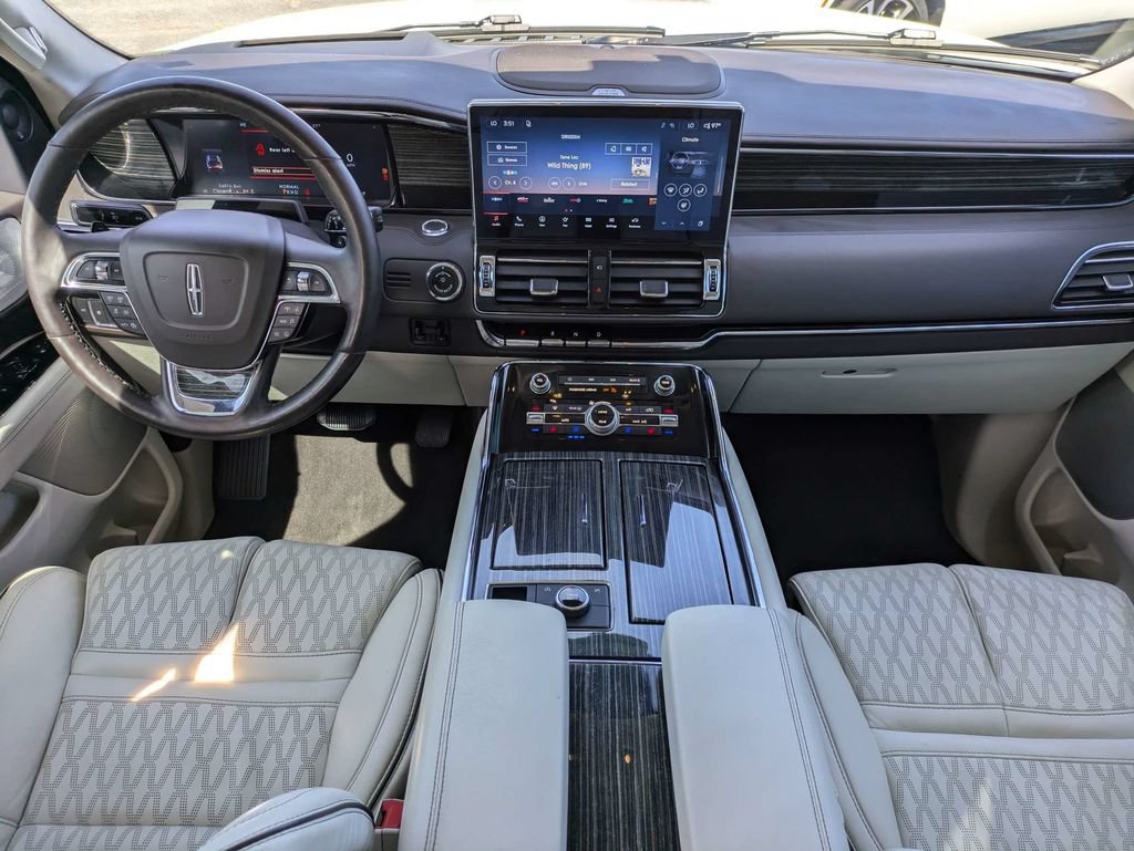 Certified 2022 Lincoln Navigator L Black Label AWD/4WD image 19