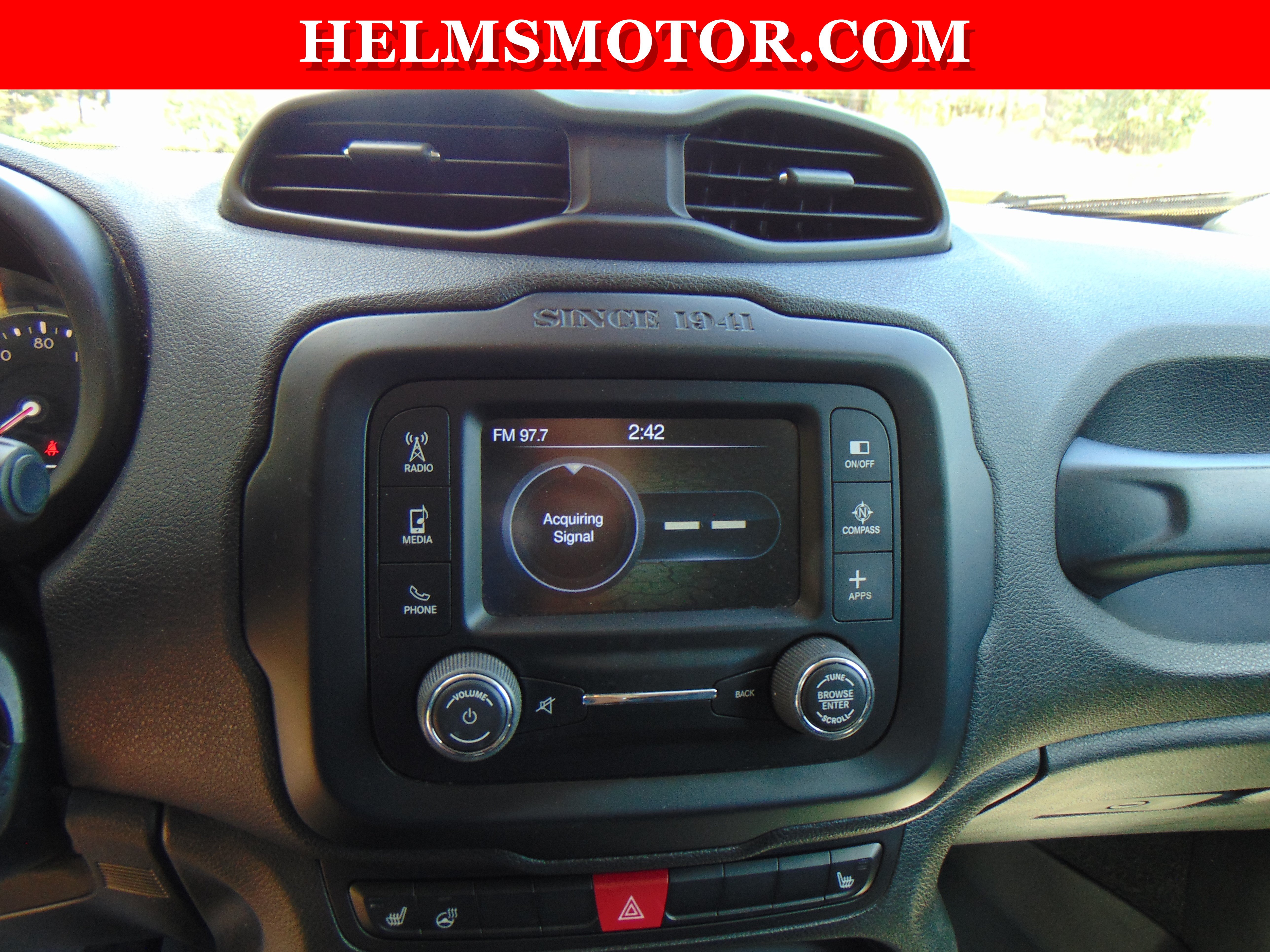 Used 2016 Jeep Renegade Limited FWD image 27