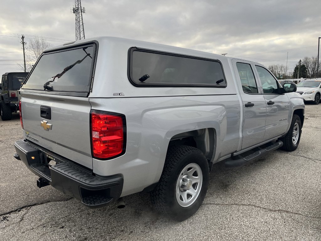 Used 2018 Chevrolet Silverado 1500 W/T w/ Trailering Package image 2