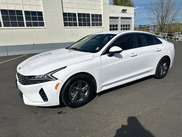 Used 2021 Kia K5 LX FWD image 2