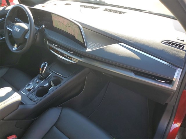 Certified 2024 Cadillac XT4 Premium Luxury image 28