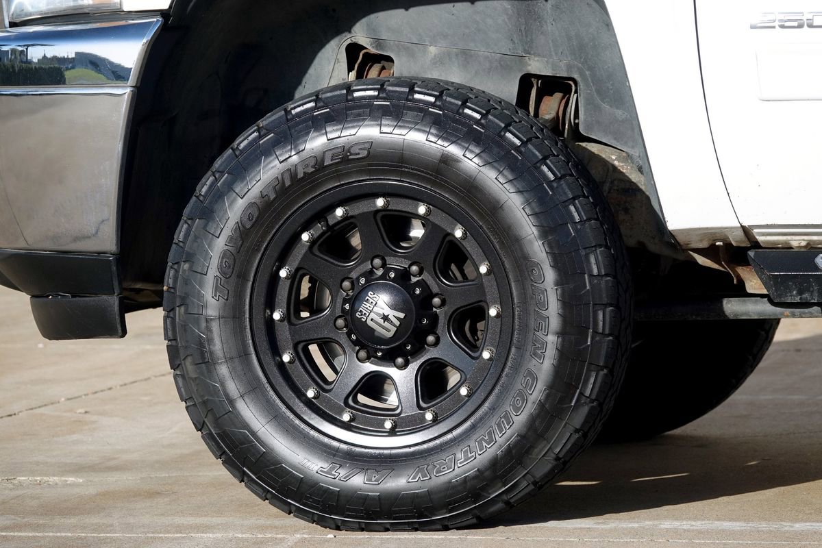 Used 2014 Chevrolet Silverado 2500 LT image 24