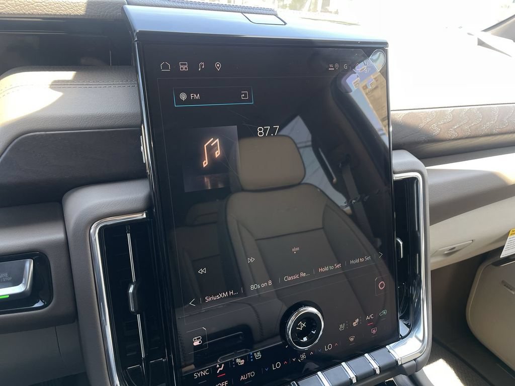 New 2026 GMC Yukon XL Denali AWD/4WD image 13