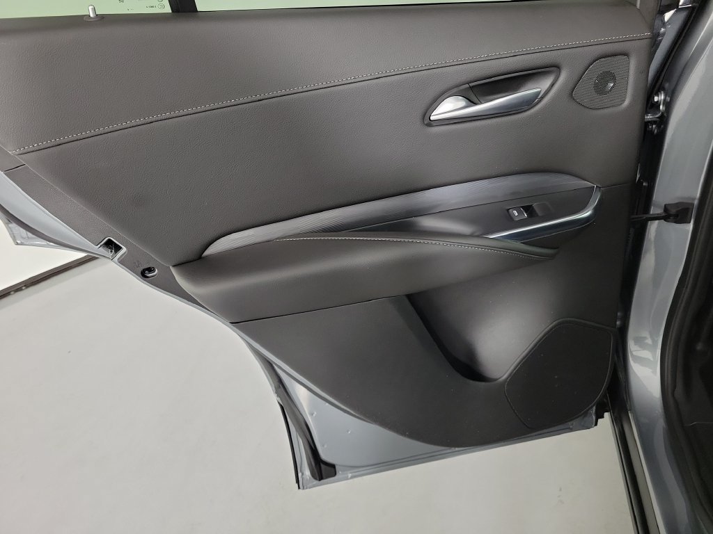 Used 2024 Cadillac XT4 Premium Luxury FWD image 14