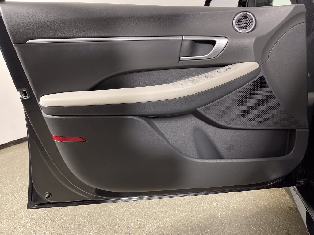 Certified 2025 Hyundai Sonata SEL FWD image 20