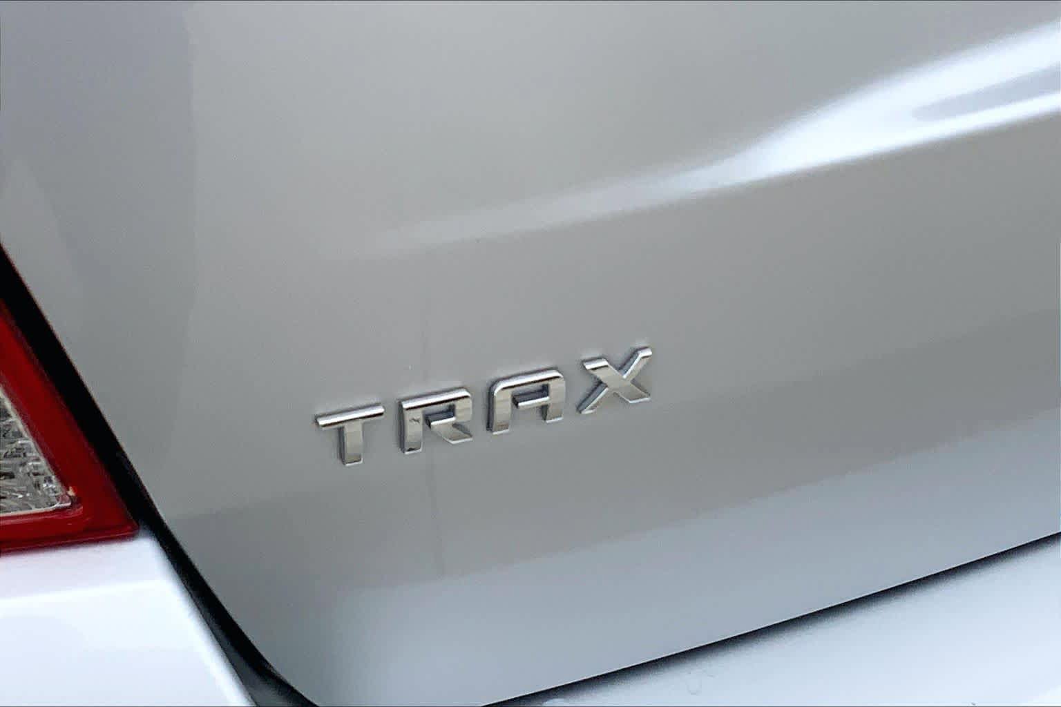 Used 2018 Chevrolet Trax LS FWD image 10