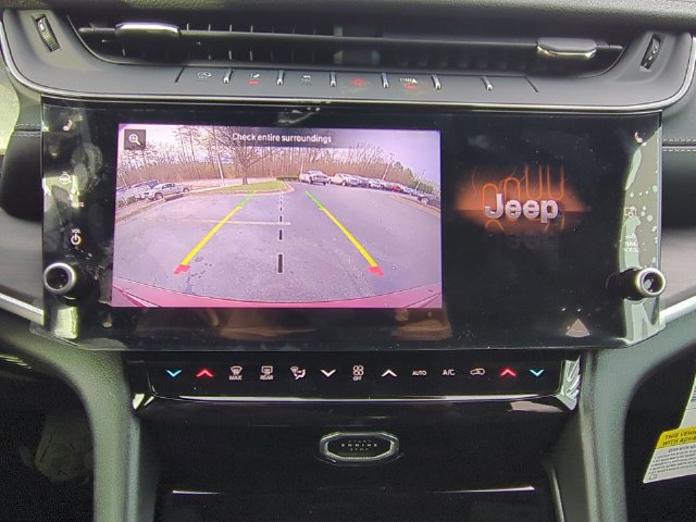 New 2026 Jeep Grand Cherokee Altitude AWD/4WD image 18