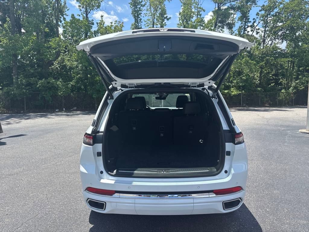 New 2025 Jeep Grand Cherokee Overland w/ Adv Protech Group III image 6