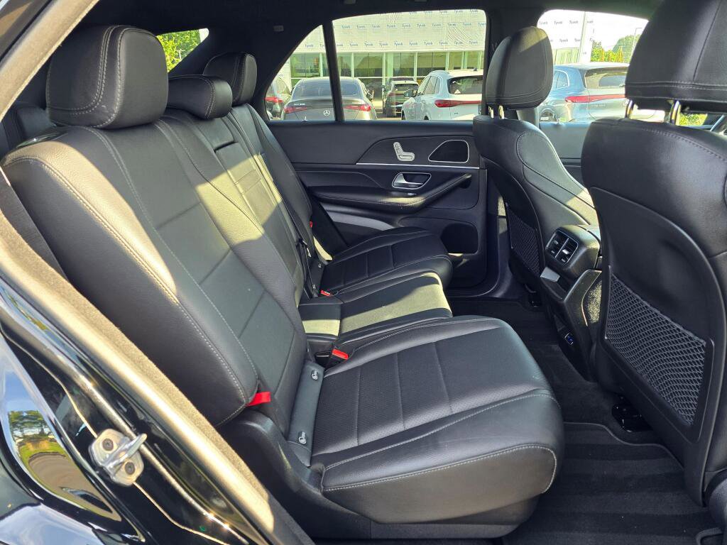 Used 2024 Mercedes-Benz GLE 350 4MATIC w/ 3rd Row Seat Package image 24