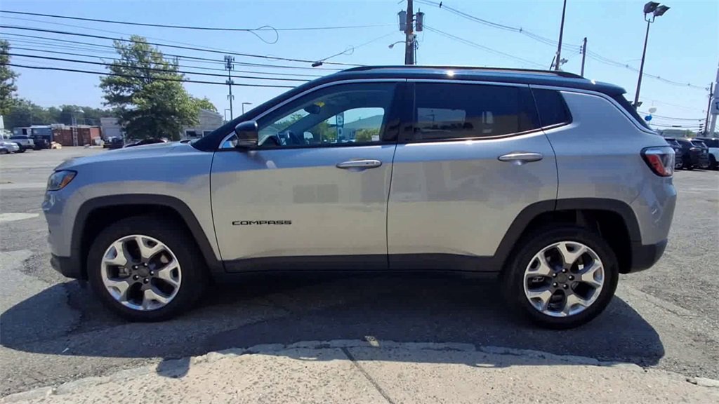 Certified 2022 Jeep Compass Limited image 5