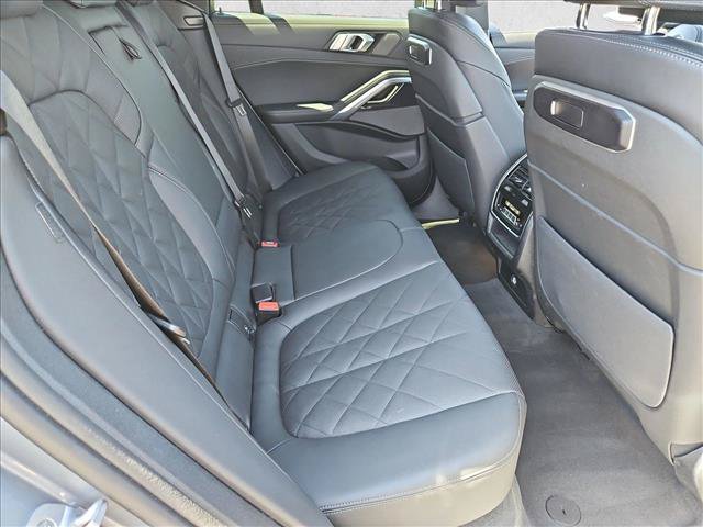 Used 2026 BMW X6 xDrive40i AWD/4WD image 21