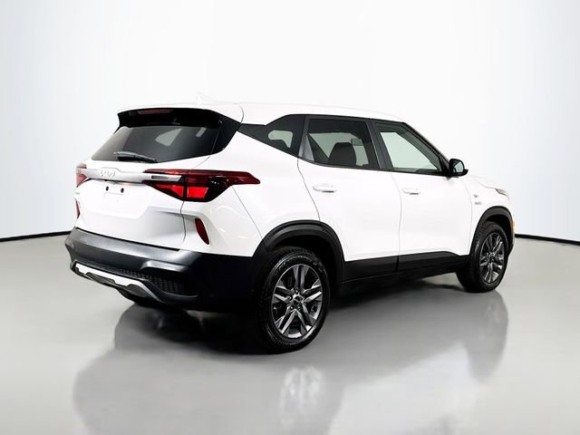 Used 2023 Kia Seltos LX image 8