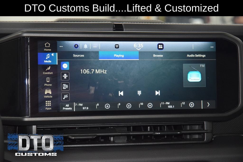 Used 2025 Jeep Wrangler Unlimited Rubicon AWD/4WD image 31