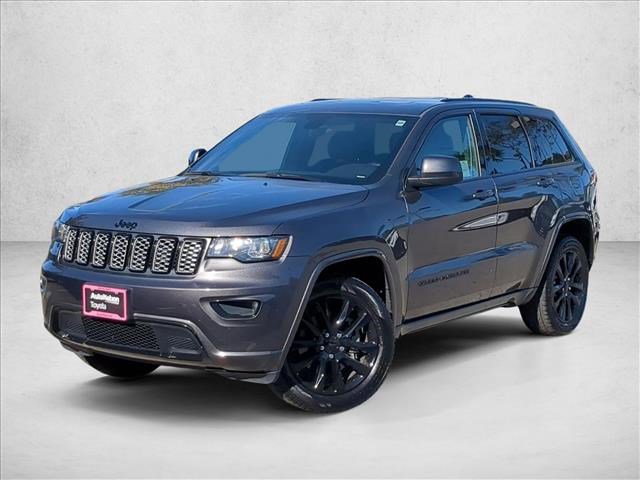 Used 2021 Jeep Grand Cherokee Laredo X image 1
