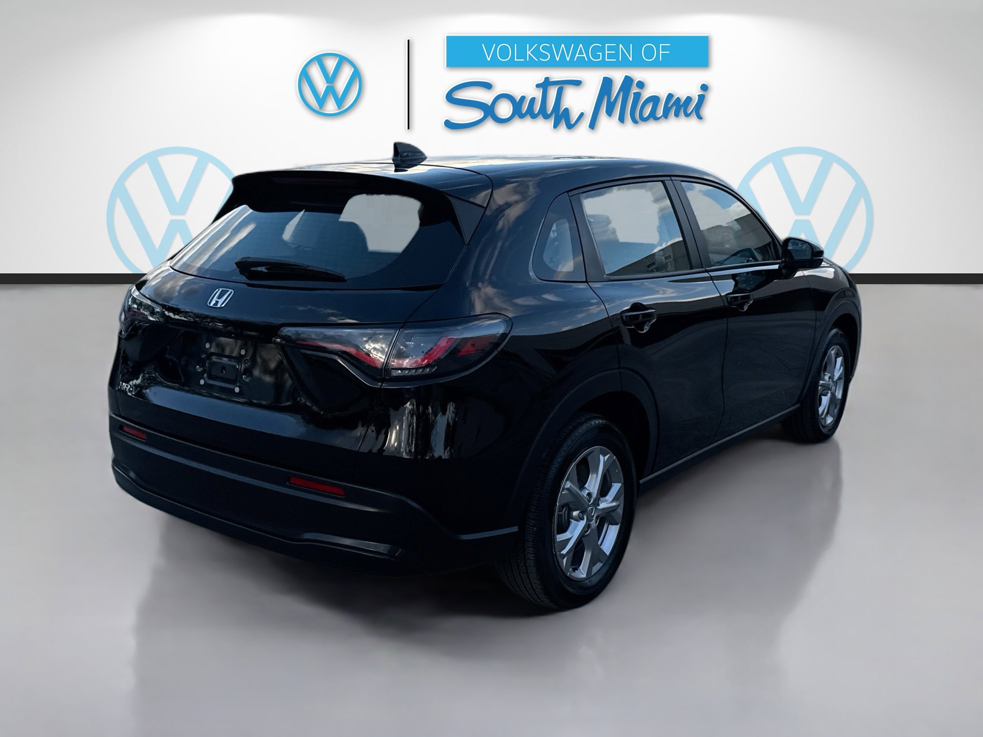 Used 2023 Honda HR-V LX image 7