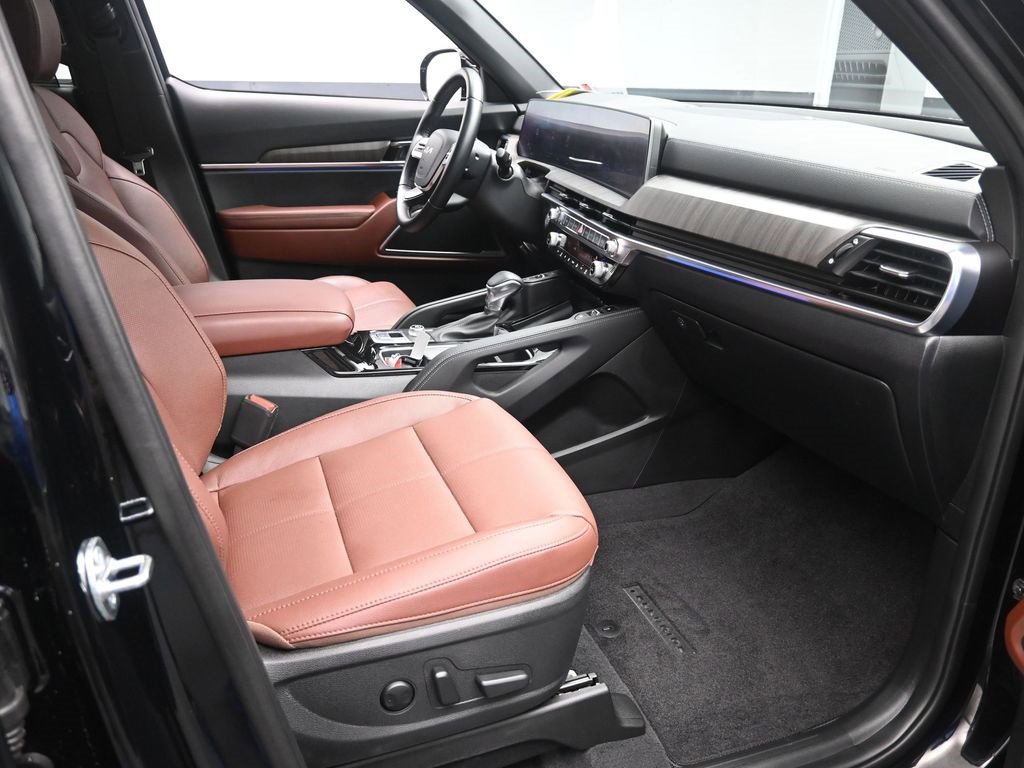 Used 2025 Kia Telluride SX image 29