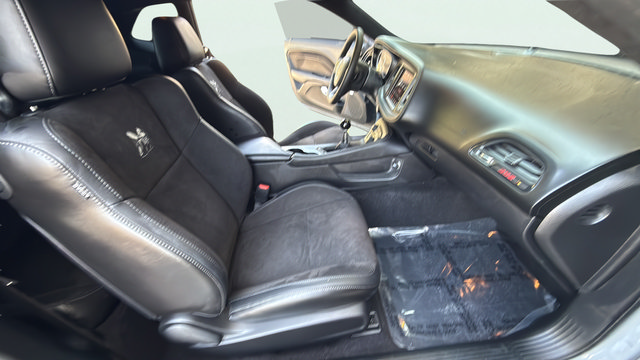 Used 2022 Dodge Challenger R/T Scat Pack RWD image 23