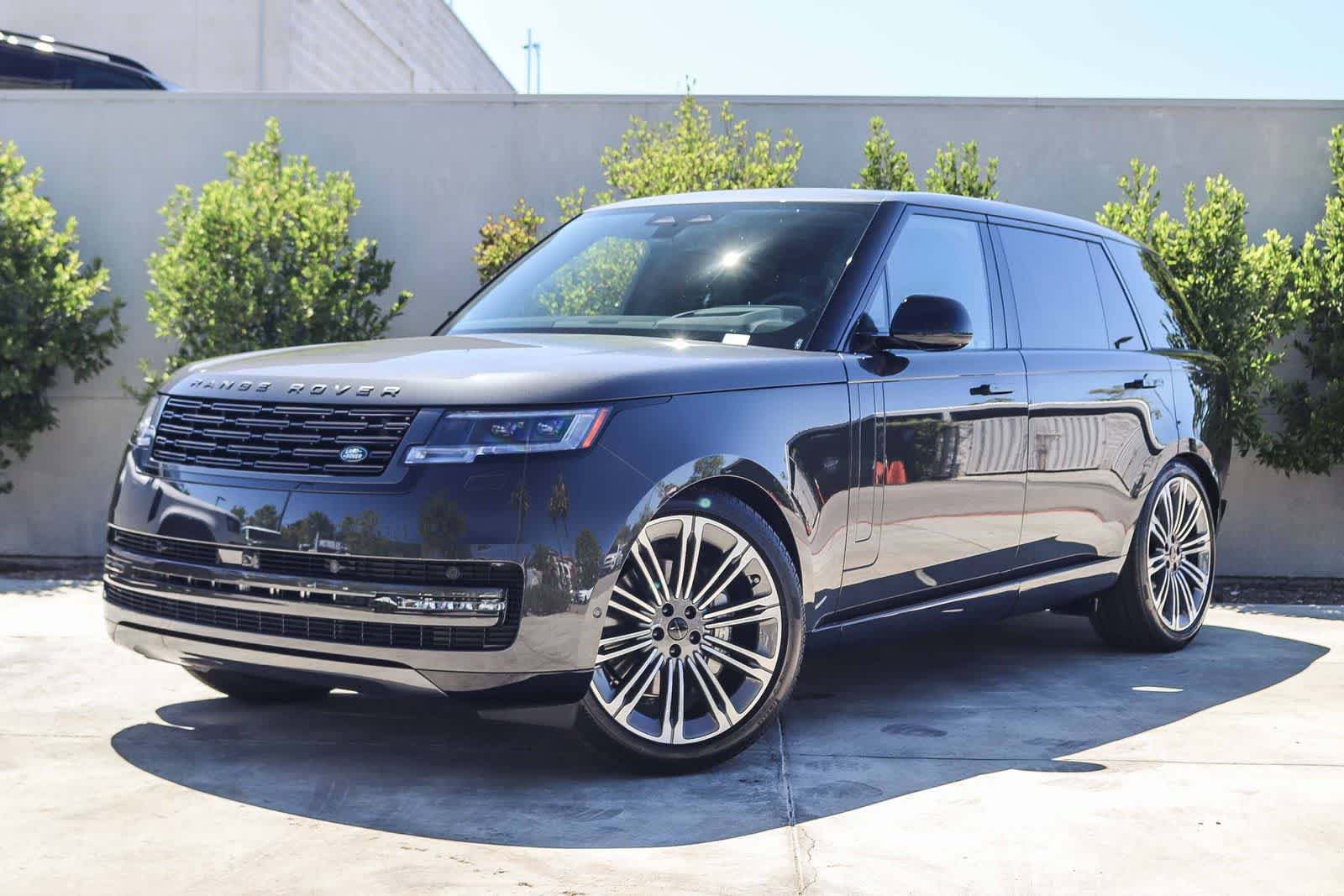 New 2026 Land Rover Range Rover Long Wheelbase SE
