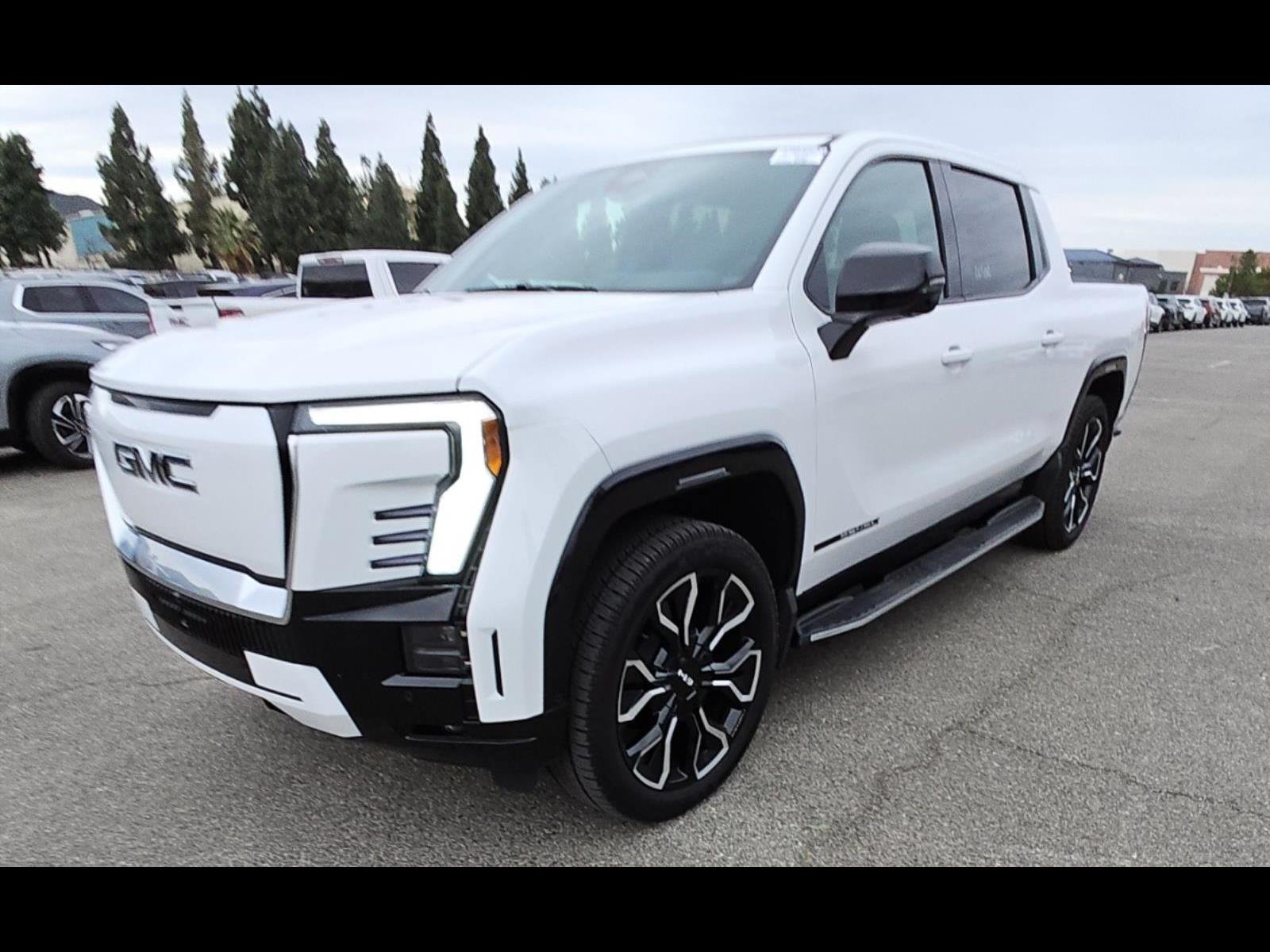 Used 2025 GMC Sierra EV Denali AWD/4WD image 1